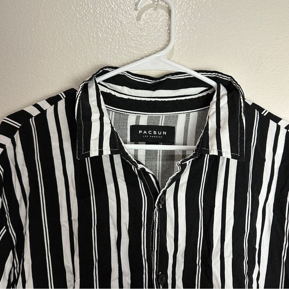 Pacsun Striped Button Up Shirt Size XL - Picture 3 of 7